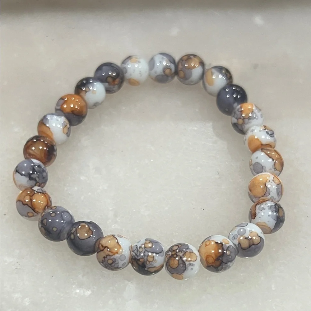 Watercolor Marbled Beaded Bracelet in Gray and Brown